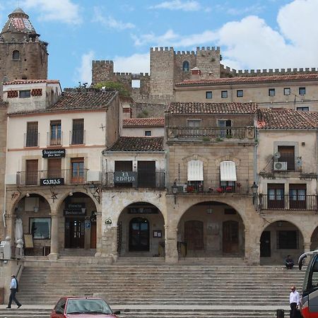 Alojamientos Plaza Mayor Trujillo Extérieur photo