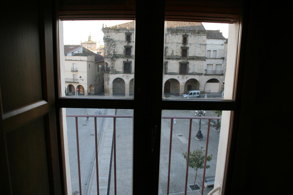 Alojamientos Plaza Mayor Trujillo Chambre photo