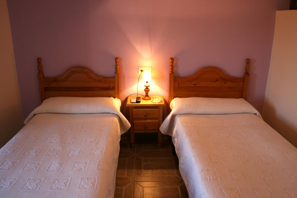 Alojamientos Plaza Mayor Trujillo Chambre photo